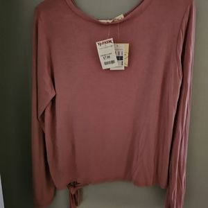 Womens long sleeve shirt with knot